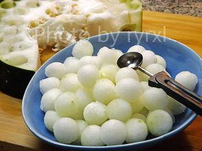 不是丸子吃瓜,一场网络迷思的狂欢