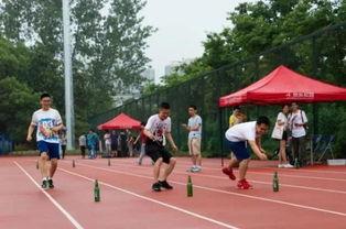 交院操场吃瓜,一场别开生面的“吃瓜”盛宴