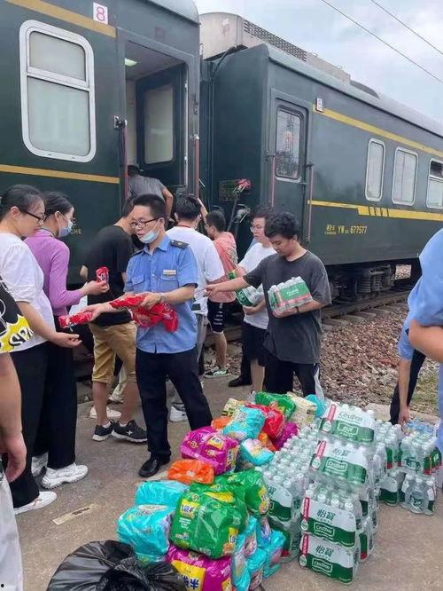 51吃瓜火车,揭秘娱乐圈背后的那些事儿  第2张