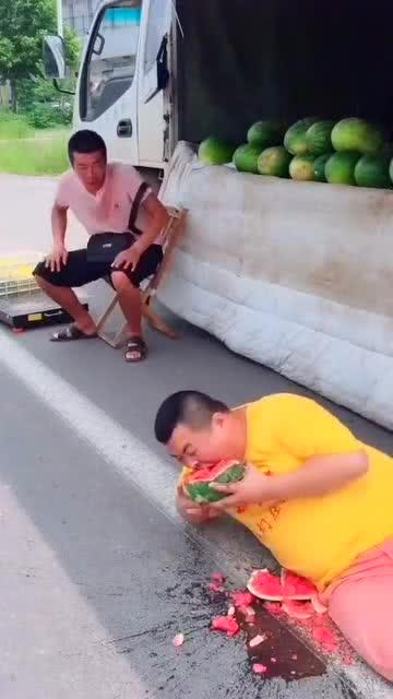 胖子吃瓜的视频,揭秘娱乐圈幕后故事  第2张